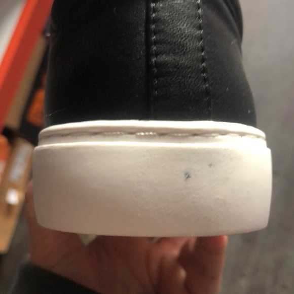 Kenneth Cole | Women's Slip On Shoes | Black | Size 7 - Picture 4 of 4